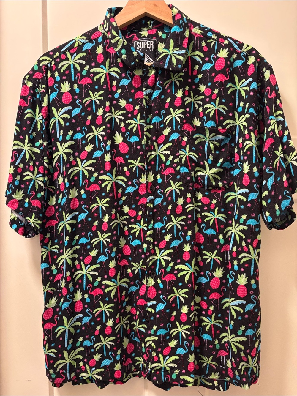 Super Casual Black Tropical Print Short-Sleeve Button-Down Shirt - Pink & Blue